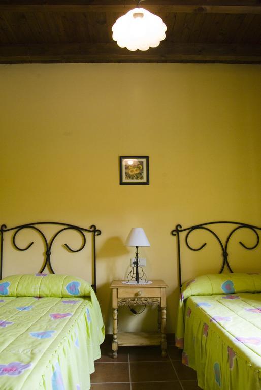 Rural Montes Malaga: Finca Pedregales Phòng bức ảnh