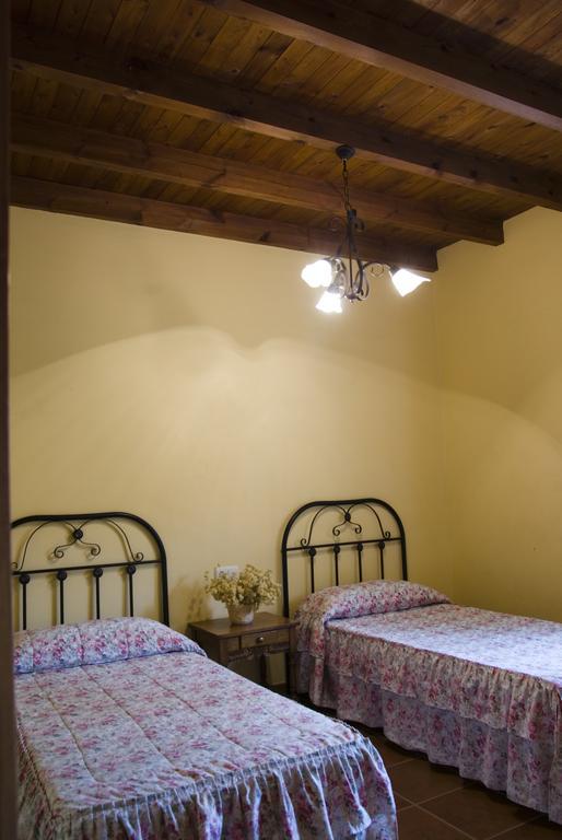 Rural Montes Malaga: Finca Pedregales Phòng bức ảnh